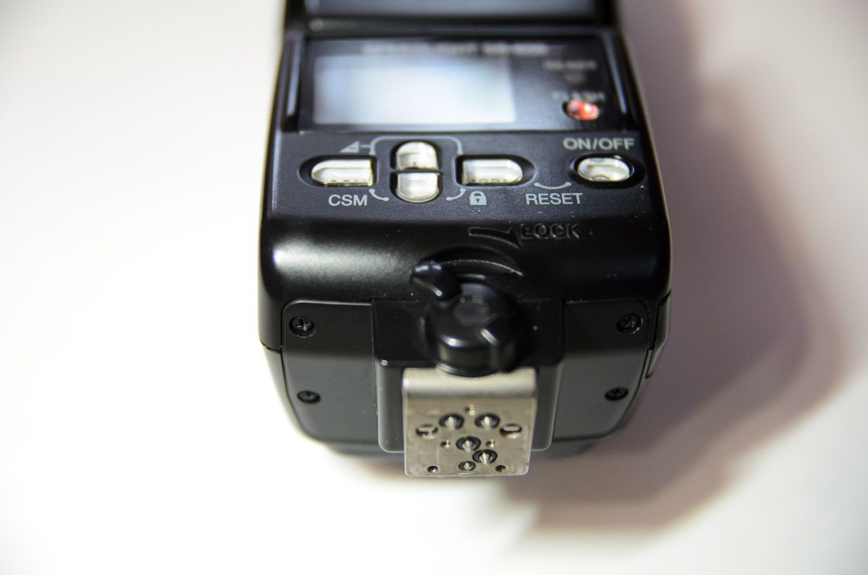 Спалах Nikon Speedlight SB-600 + чохол