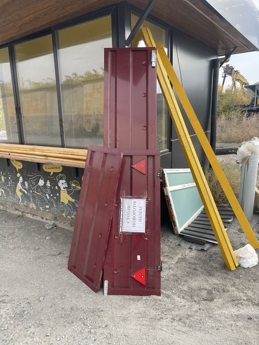 борти на легковий причіп