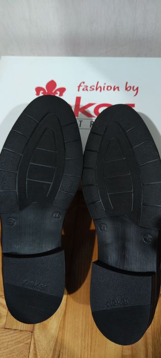 Туфли коричневые rieker 44 размер. Новые.