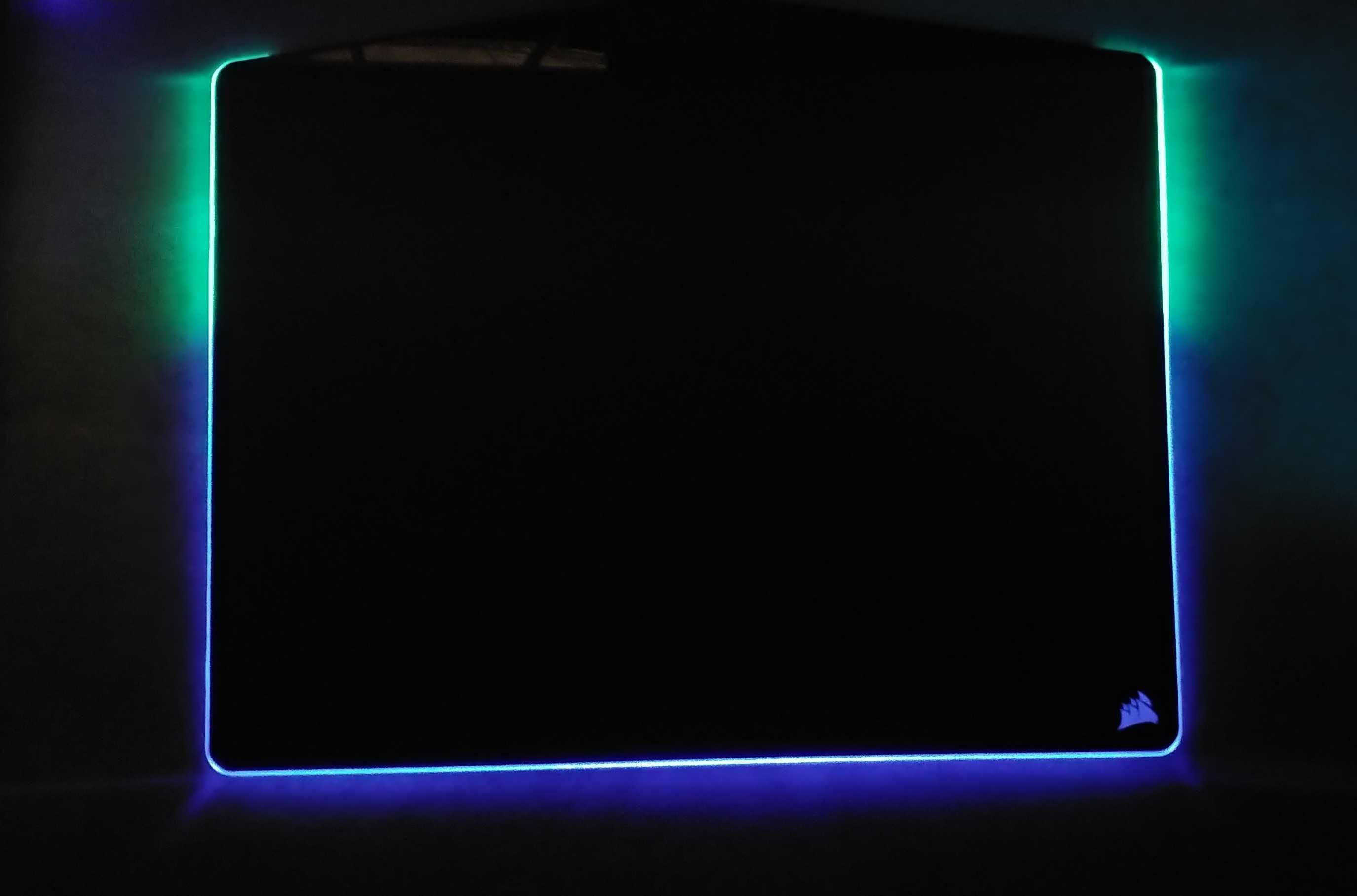 Podkładka pod mysz gamingowa RGB Corsair MM800