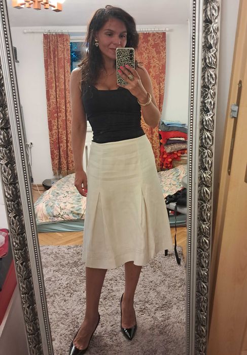 Kremowa spódnica do kolan Zara rozm. M