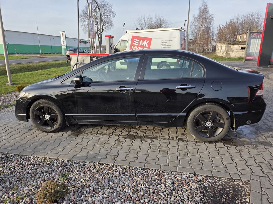 Sprzedam Honda civic VIII sedan
