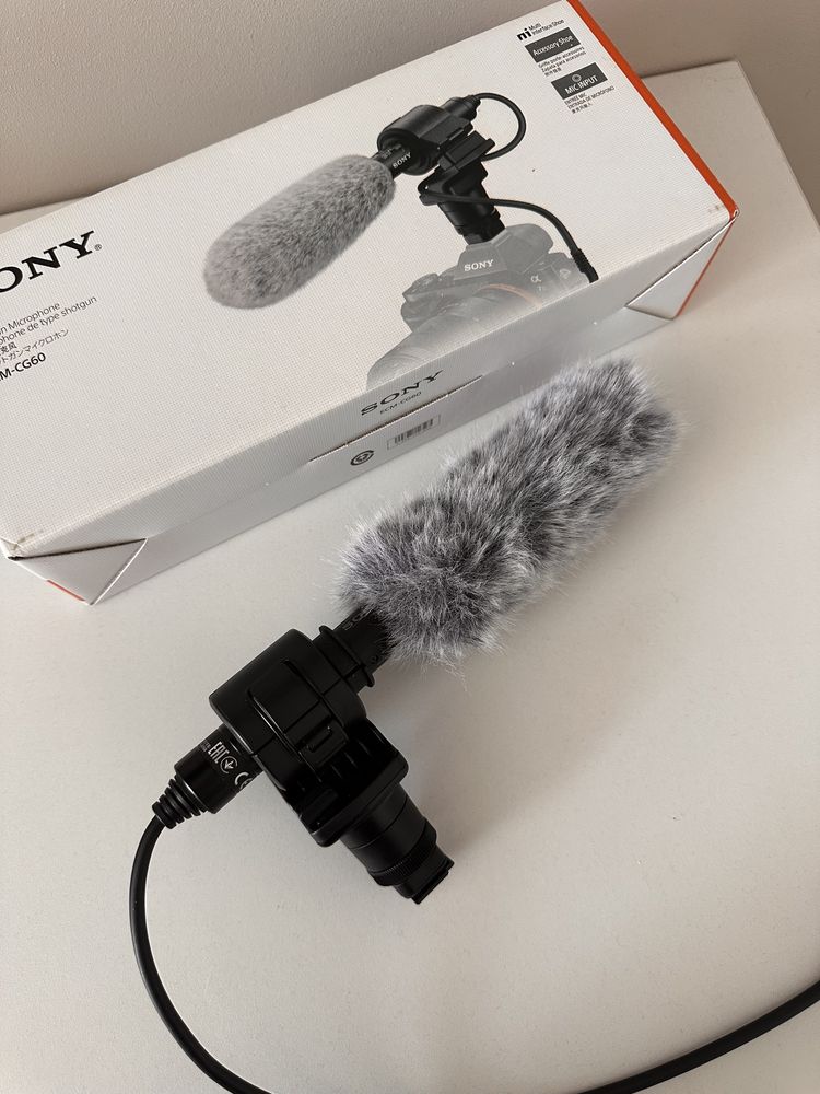 Мікрофон Sony ECM-CG60 накамерний мікрофон