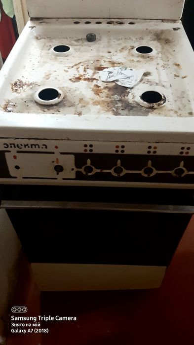 Газова плита б/у потребує ремонту