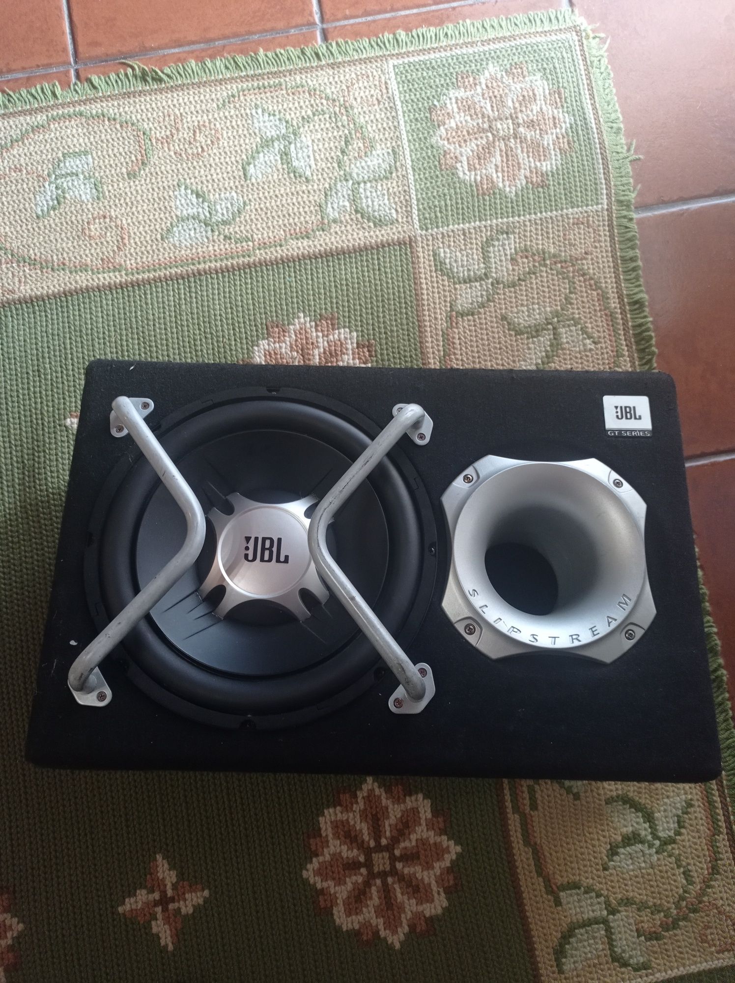 JBL GT series subwoofer/coluna