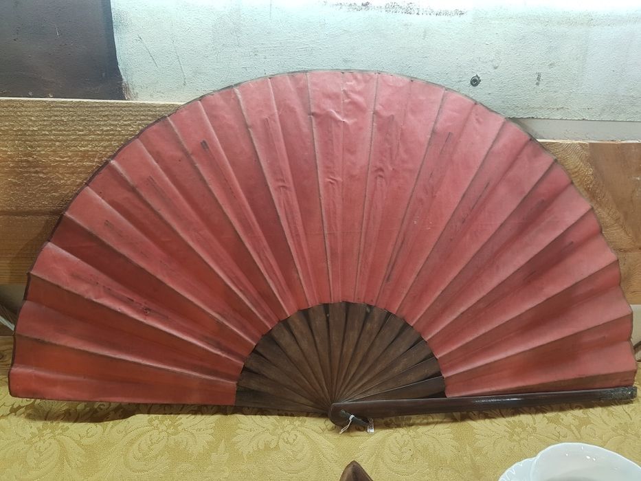 Leque antigo em seda