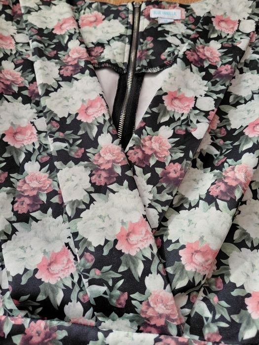 Kopertowa sukienka 46