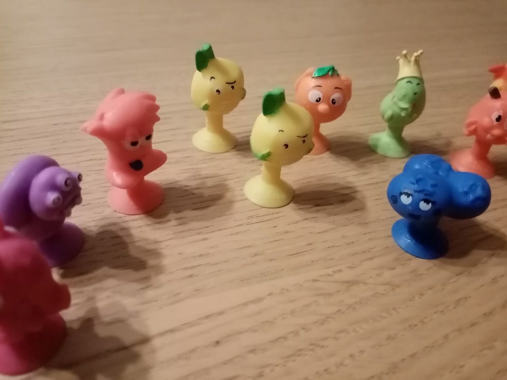 Figurki Stikeez Warzywa i Owoce + 3 potworki Lidl