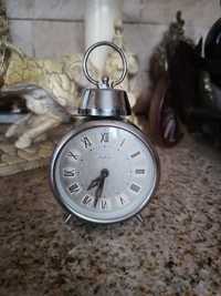 Stary zegar budzik Ruhla rezerwacja dla P.Jadwigi