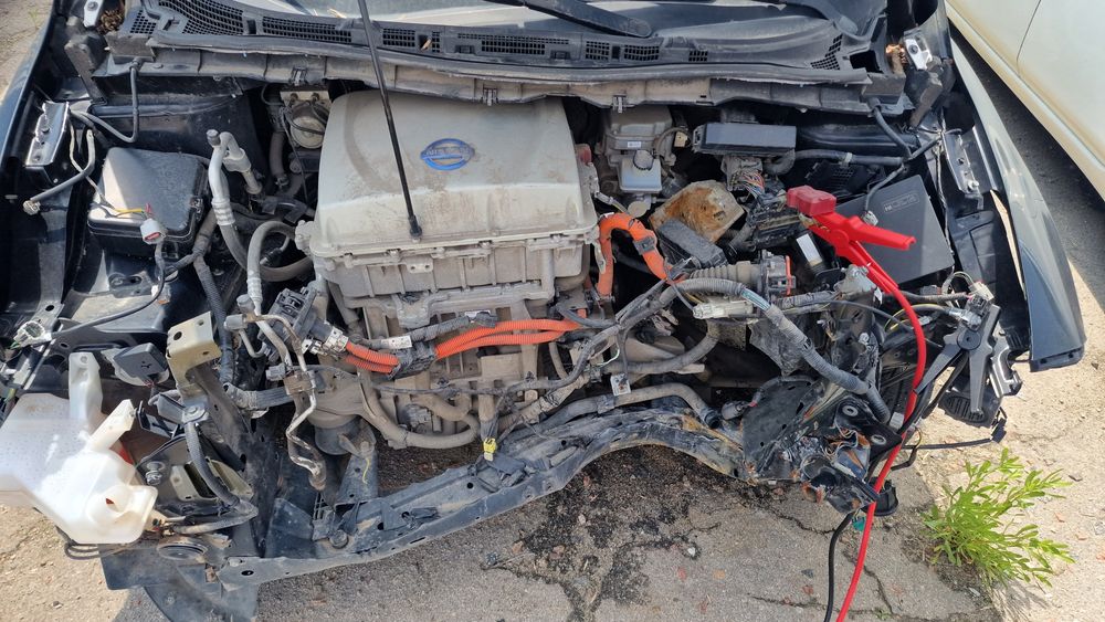 Продам Nissan Leaf 2015 Черный