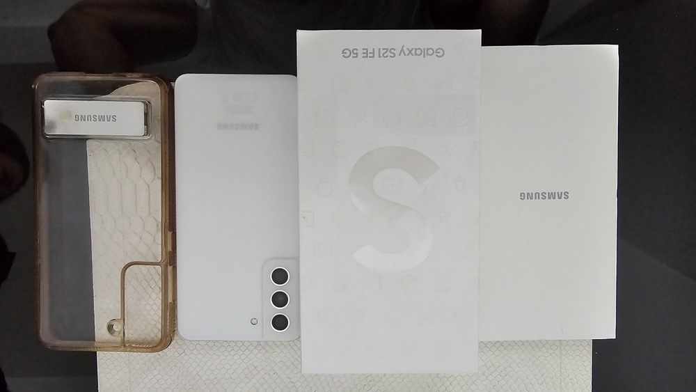 Samsung S21 FE !