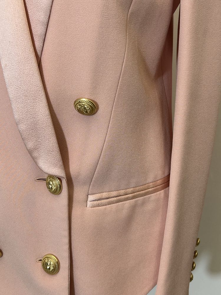 Шикарний рожевий піджак Balmain. Люкс бренд. Оригінал.