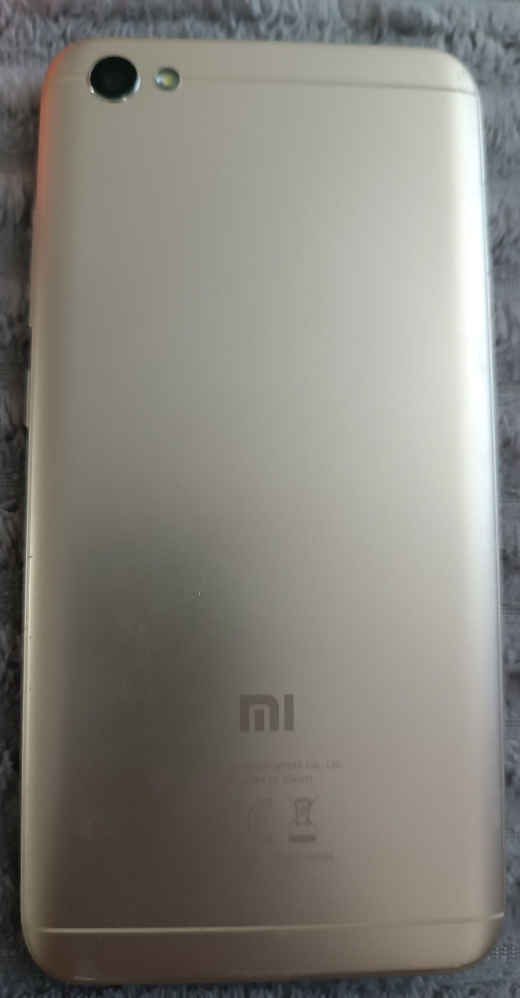 Продам Xiaomi Redmi note 5a 2/16gb  АКБ не робоча