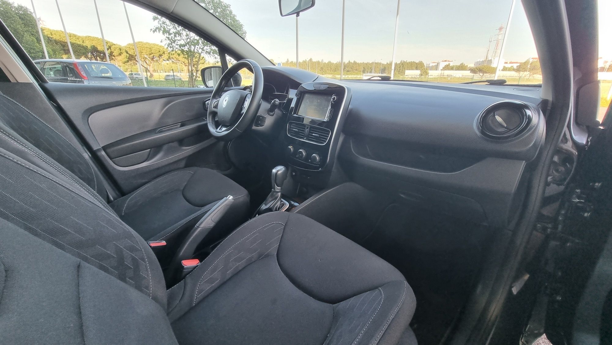 Renault Clio Automático