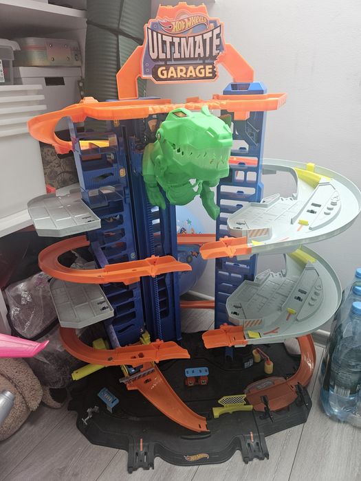 Mega Garaż Hot Wheels T - Rex