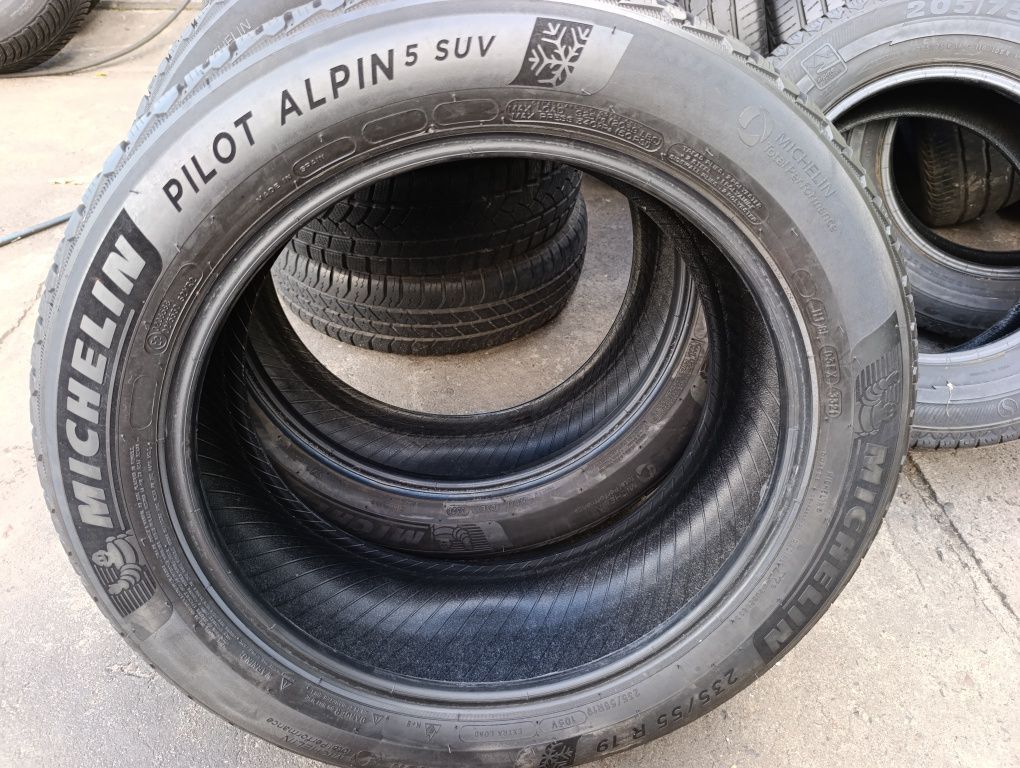 Opony zimowe Michelin alpin 5 SUV para z Niemiec 2021r 2 x 7,5 mm