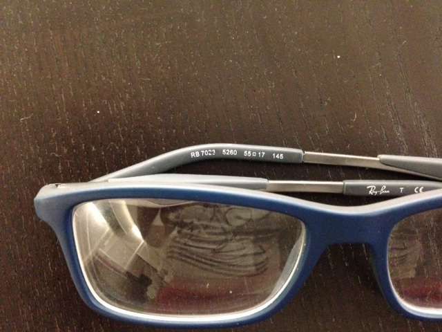 Oculos ray ban azuis usados como novos