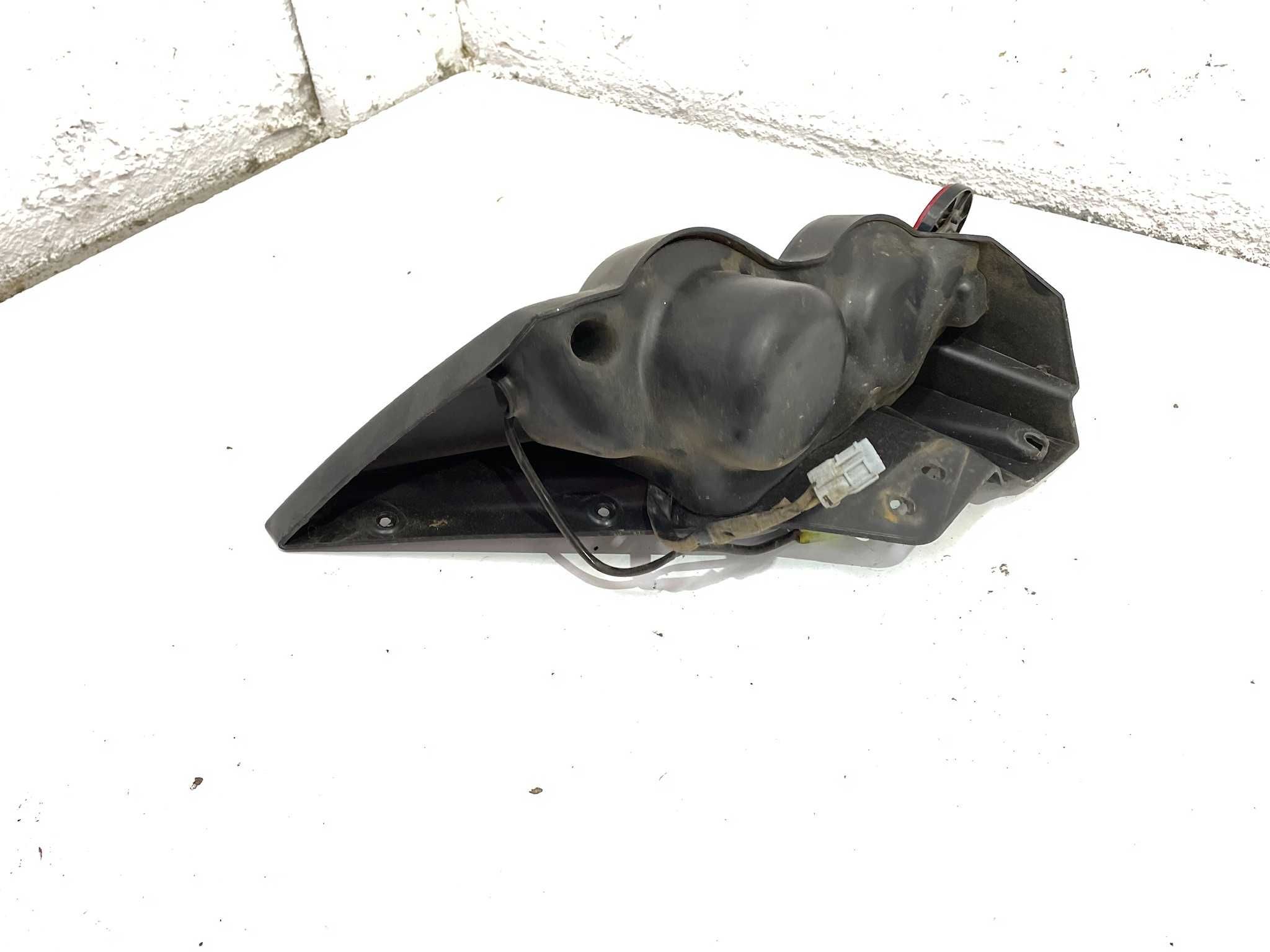 TGB Target, Blade Gunner 425,525,550 Lampa lewa tylna tył części