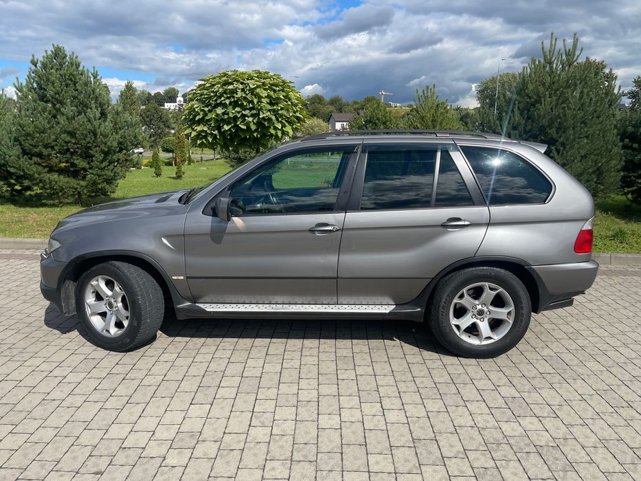 Продам BMW X5 E53 2005