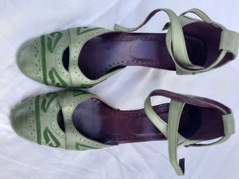 pantofelki damskie, zielone, obcasy,  ESPRYT, faith