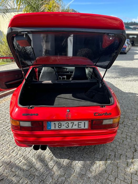 Porsche 944 Turbo