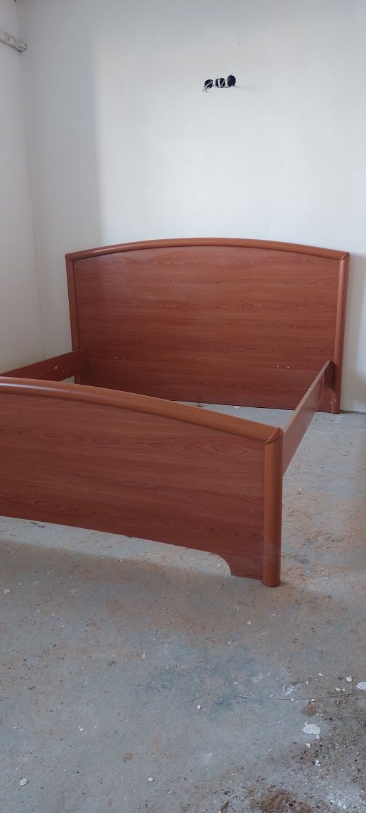 Продам каркас кровати, 160×200