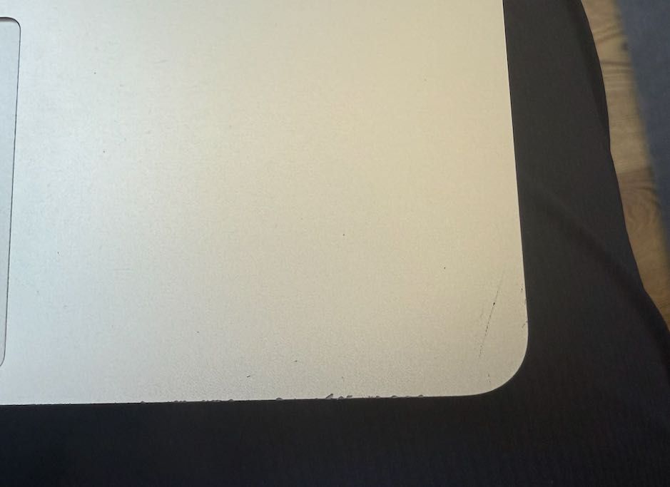MacBook Pro (Retina, 13-calowy, początek 2015 r.)