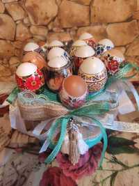 Декор на Пасху, пасхальні декоративні яйця, ручна виставкова робота.