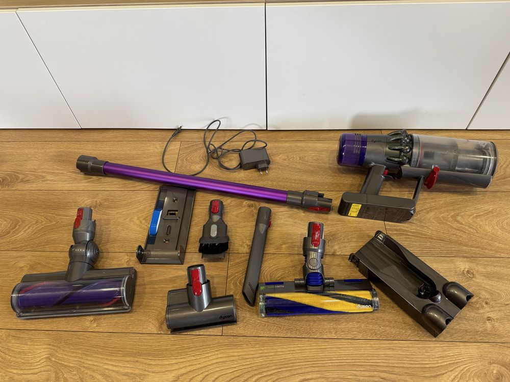 Dyson V11 laser optic odkurzacz pionowy bezworkowy