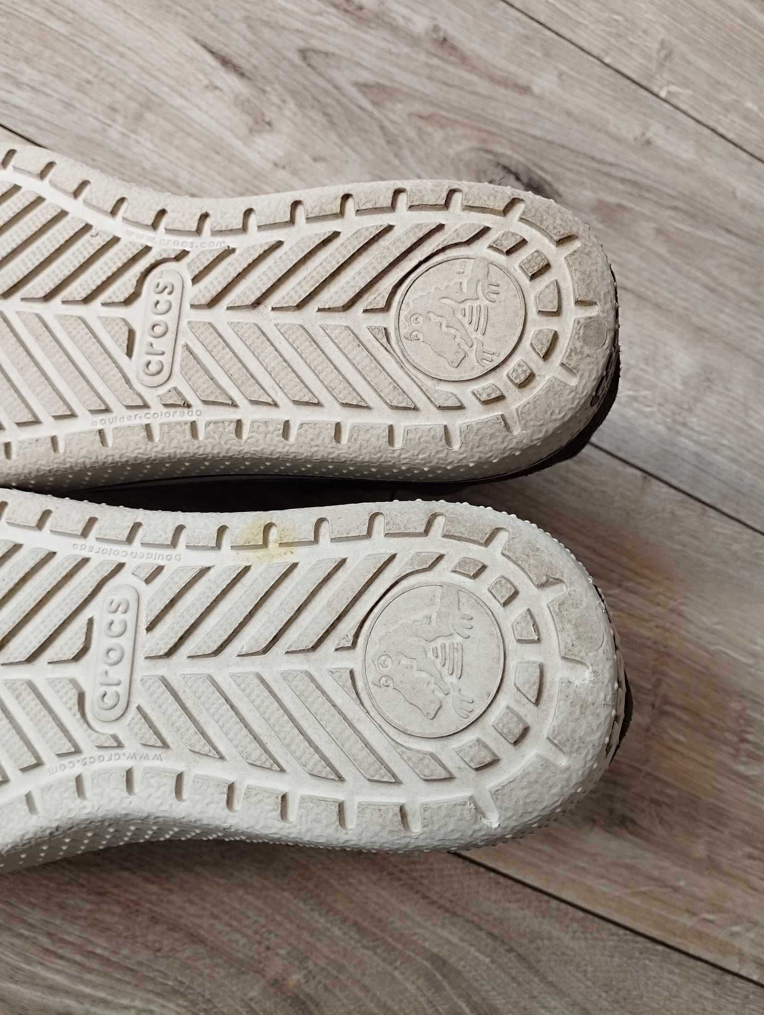 Crocs Hover Mid leather size M10 czyli 44