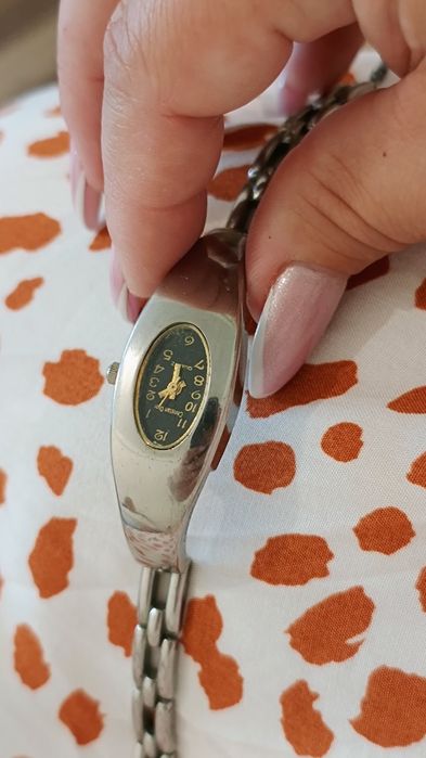 Годинник Christian Dior