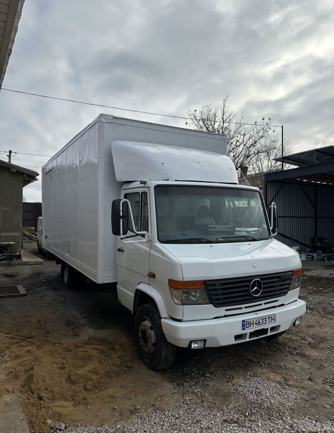 Mercedes-Benz Vario 814D