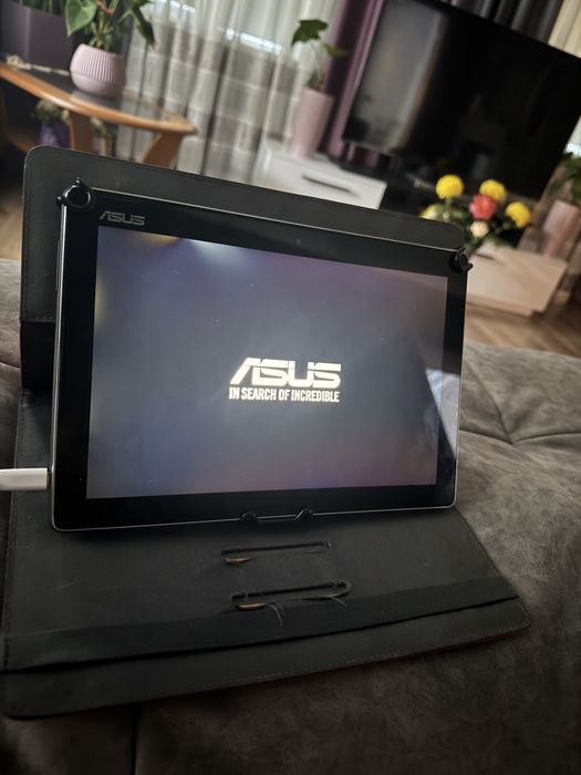 Продам планшет asus zen pad 10