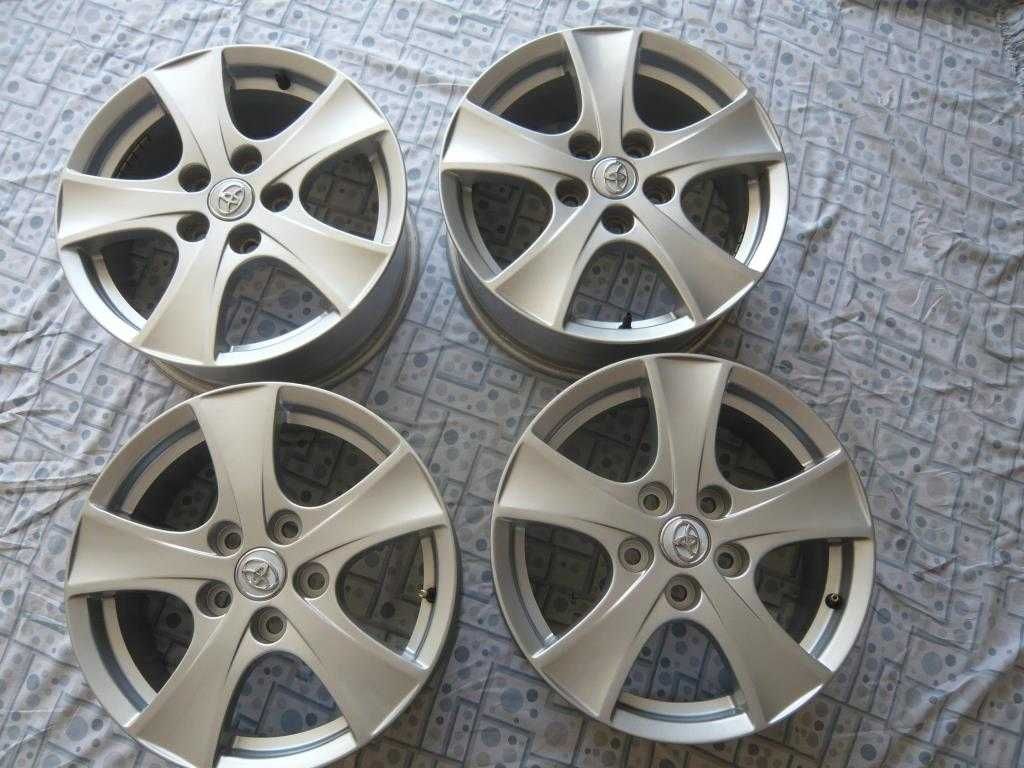 Jantes originais Toyota 6,5x16"