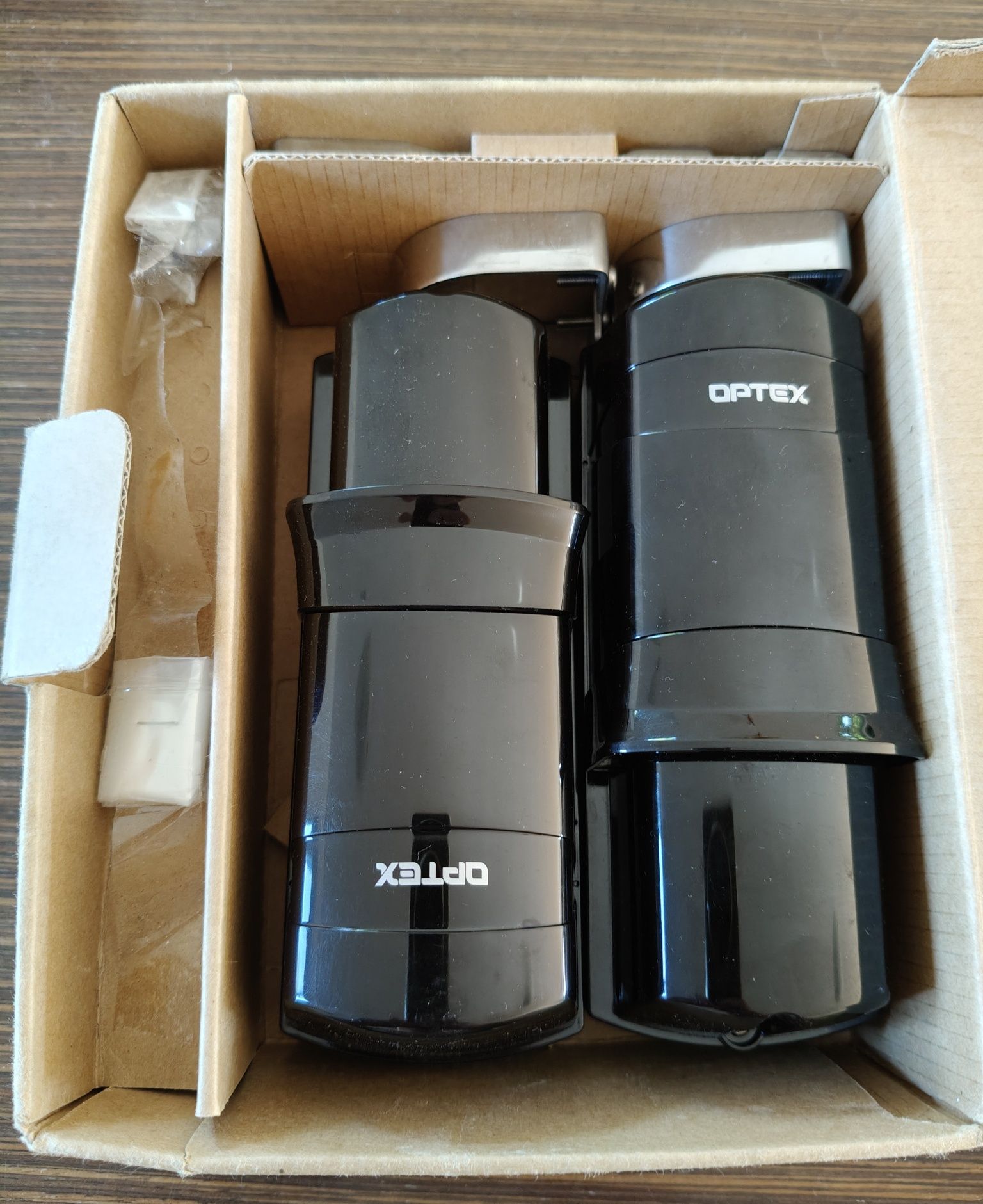 Zewnętrzna bariera podczerwieni Optex AX-100TF