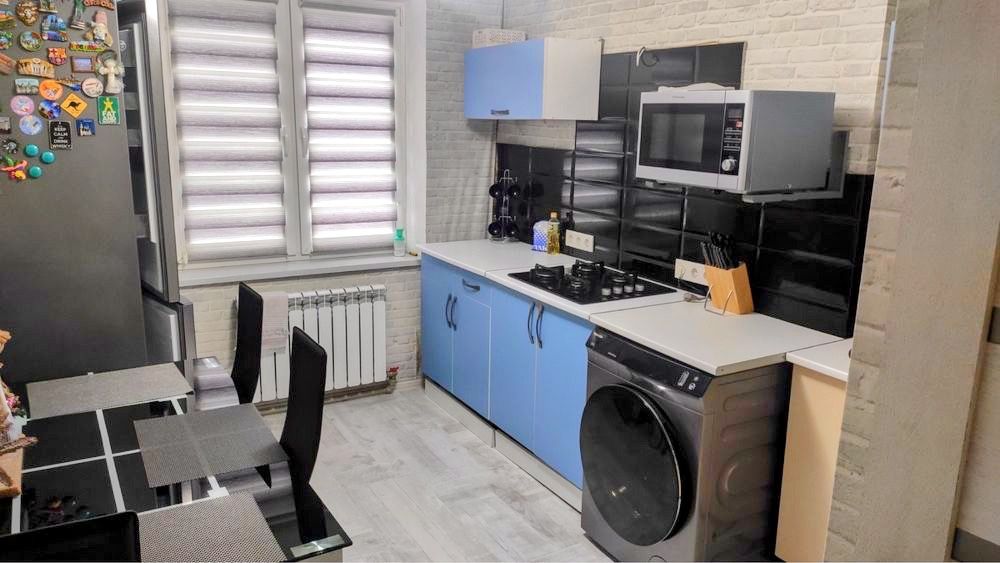 Сдам 2х комн. на пр. ПОЛЯ   с ремонтом