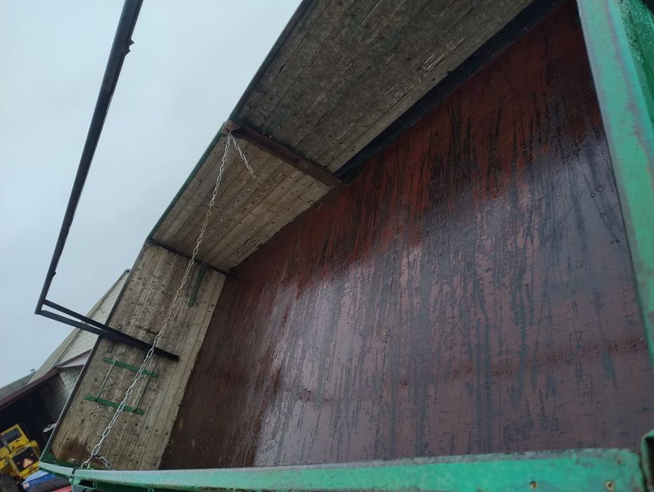 Przyczepa wywrotka ładna