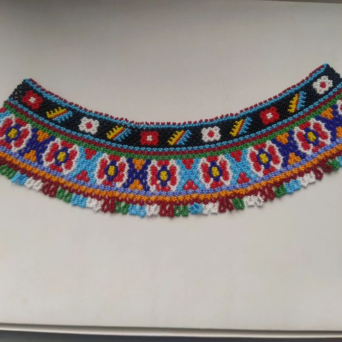 Силянка. Українське намисто до вишиванки. Кольє з бісеру