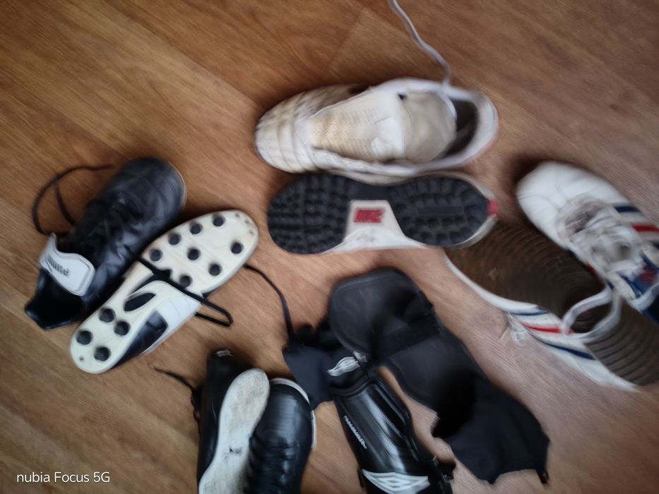 Бутси сороконожкі зашіта ног фірмоаі