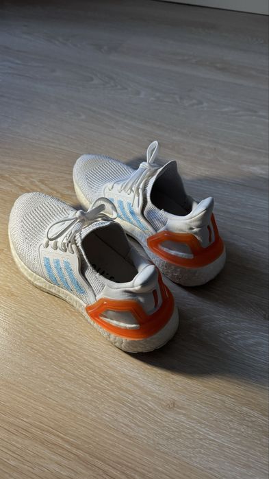 Кросівки для бігу Adidas UltraBOOST/Адідас