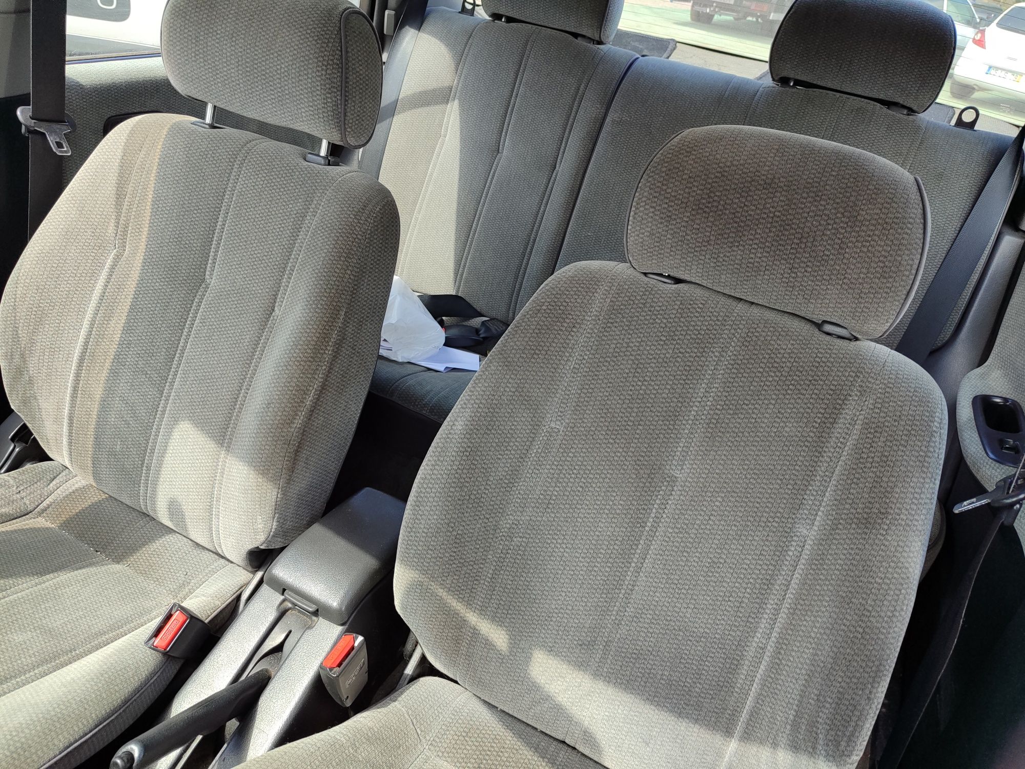 Nissan sunny 1.4 — 1993