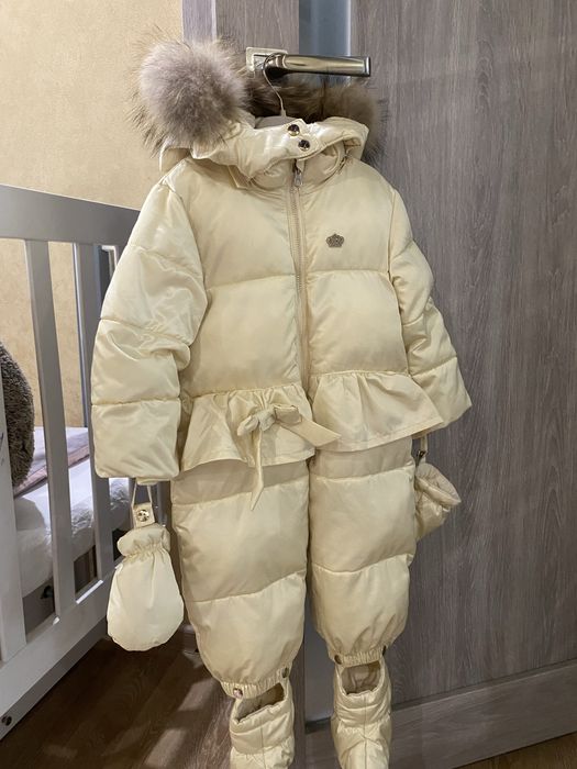 Зимовий комбінезон на дівчинку