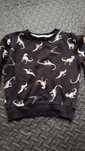 Bluza dla chłopca rozmiar 104 h&m.czarma dinozaury