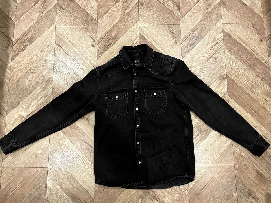 Джинсова сорочка Zara (zara distressed denim jacket)