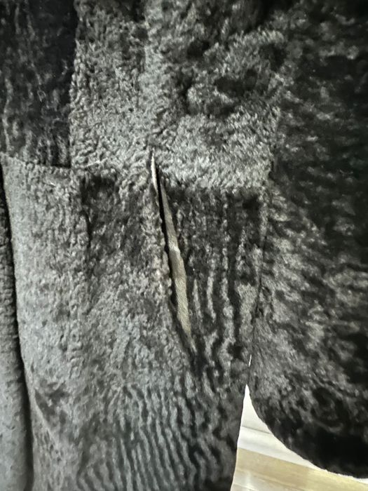 Дуже класна шуба з натурального мутону