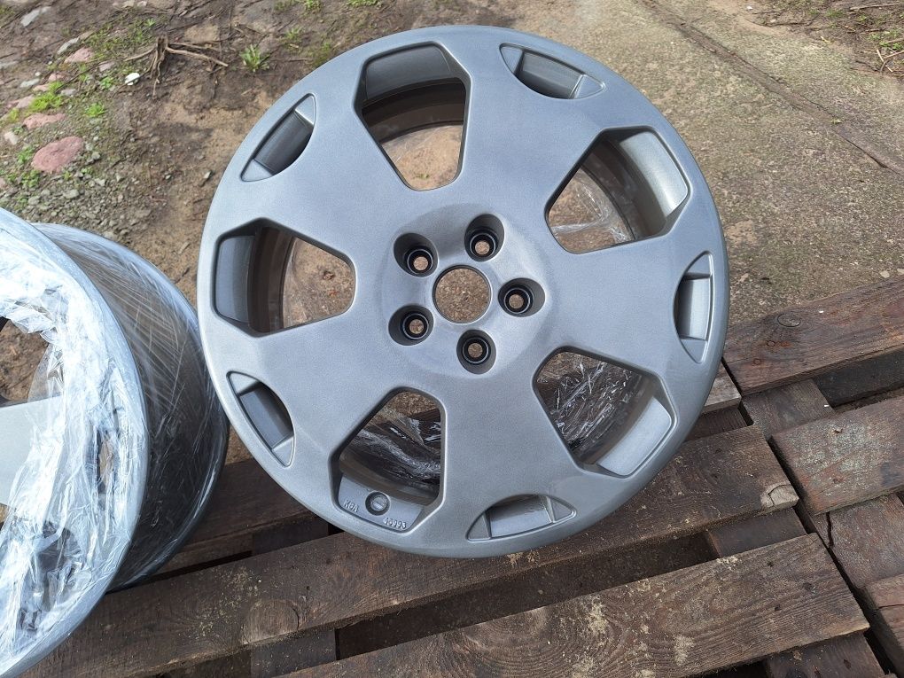 Alufelgi 5x112 18 ET40 Audi A3 A4 A6 VW Golf Passat Skoda Mercedes fel