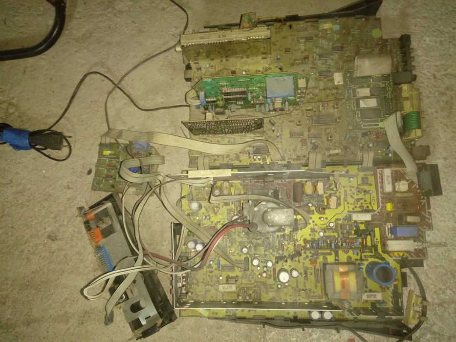 Sprzedam elektronike do tv. Philips