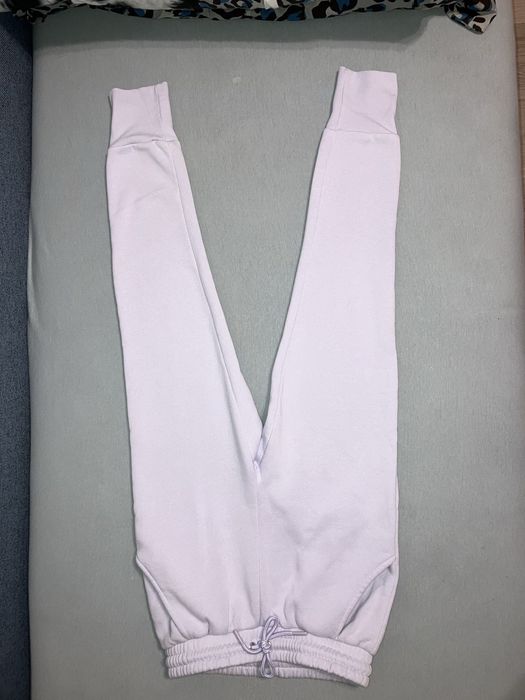 Spodnie joggery fioletowe dres 158 reserved bdb z meszkiem