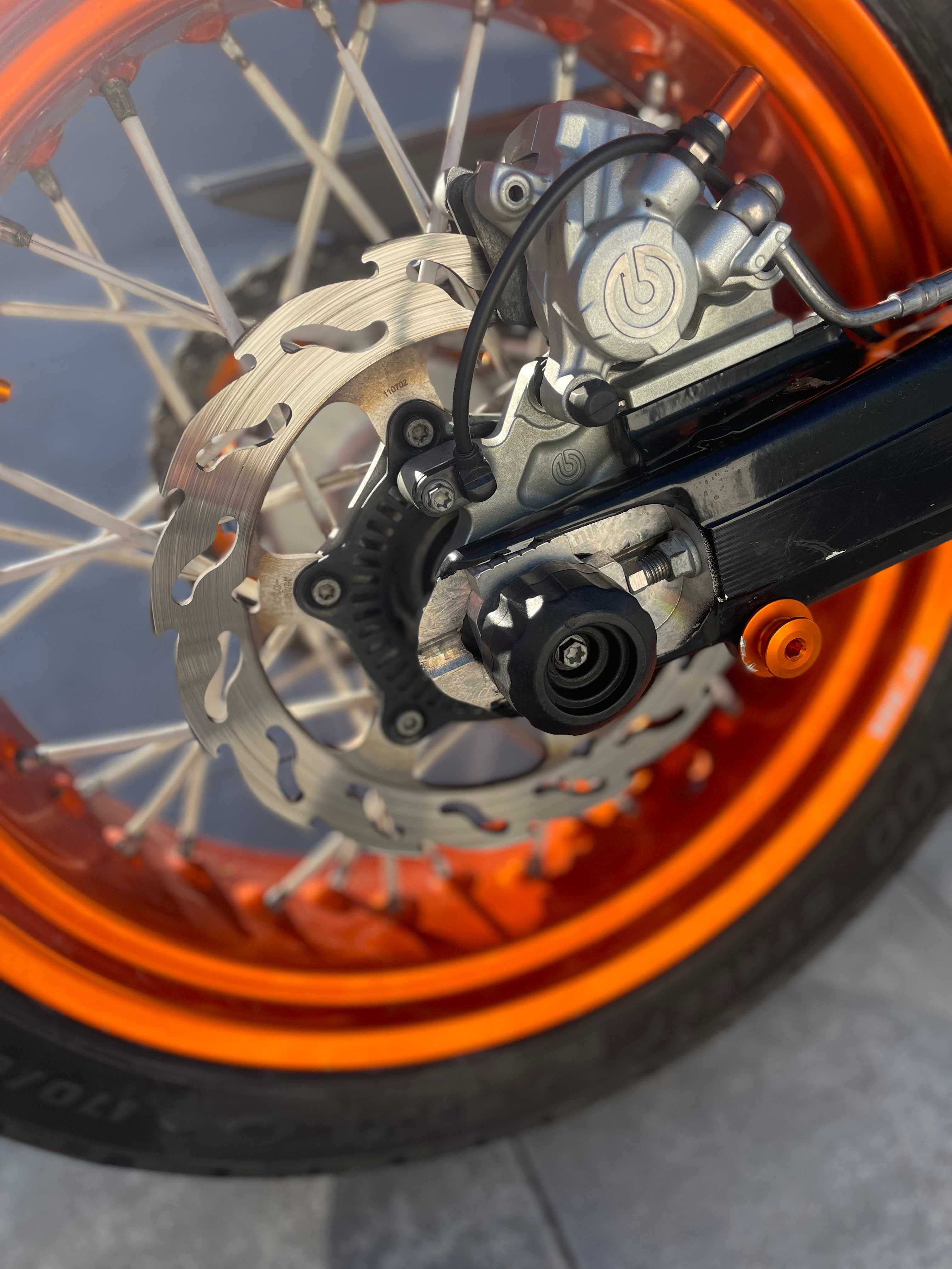 KTM 690 smc r 2015р.