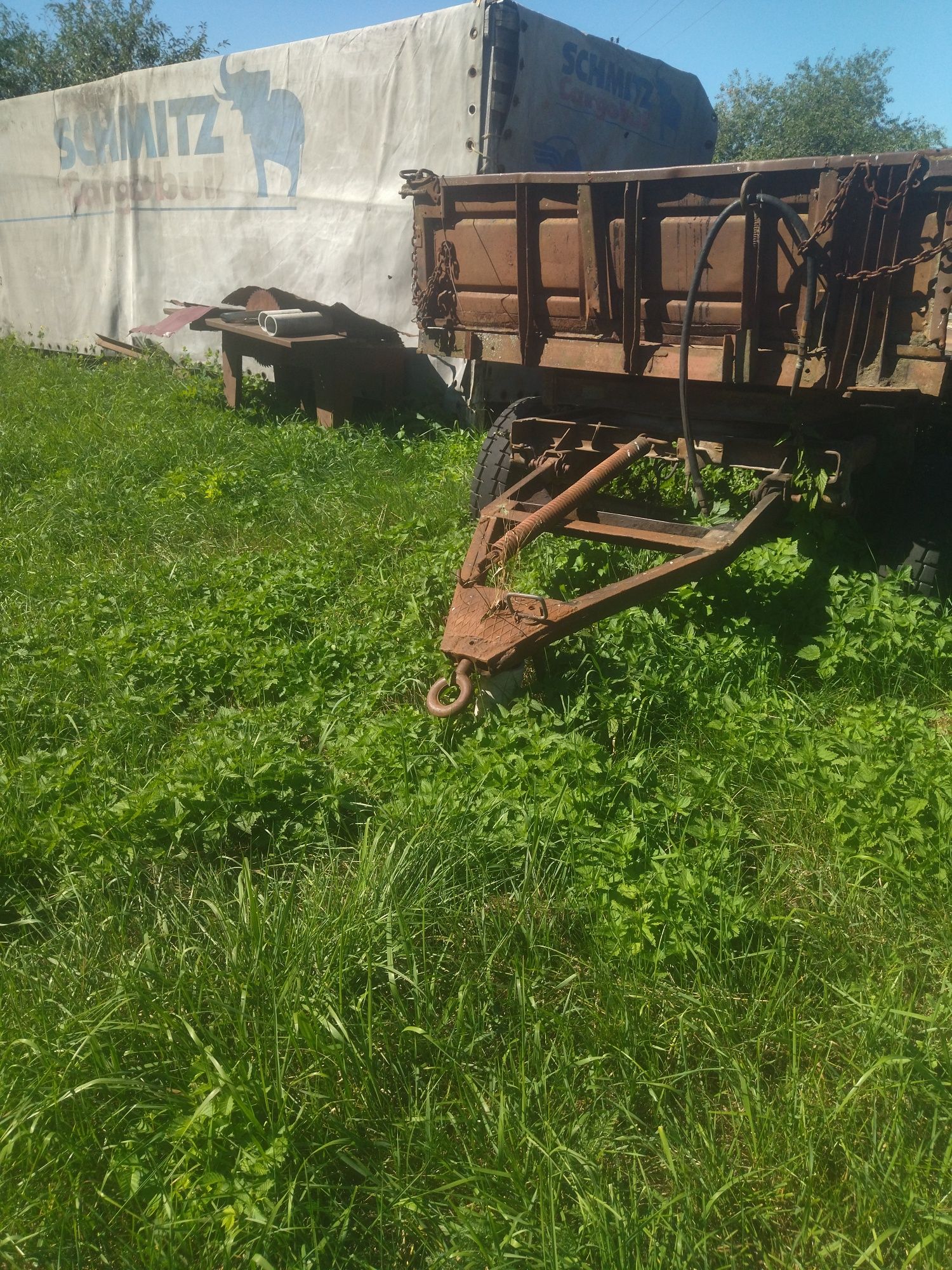 Продаю причепи два штуки